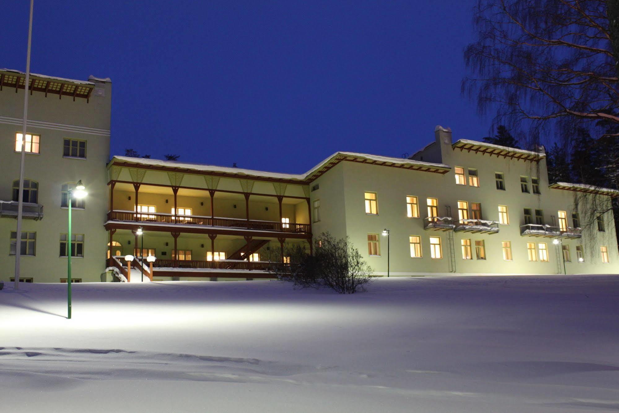 Hotel Kruunupuisto Punkaharju Exterior photo